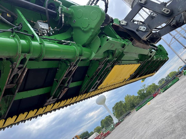 2020-john-deere-740fd-image-23