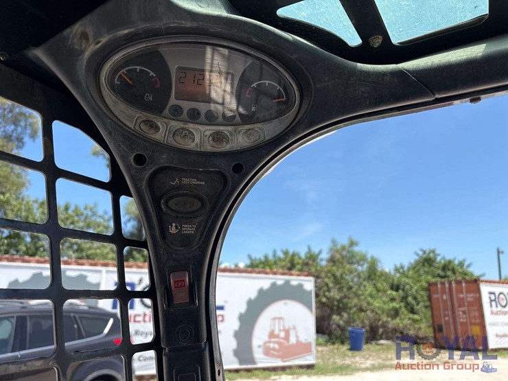 2018-bobcat-t590-image-16