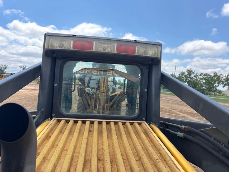 new-holland-l180-image-14