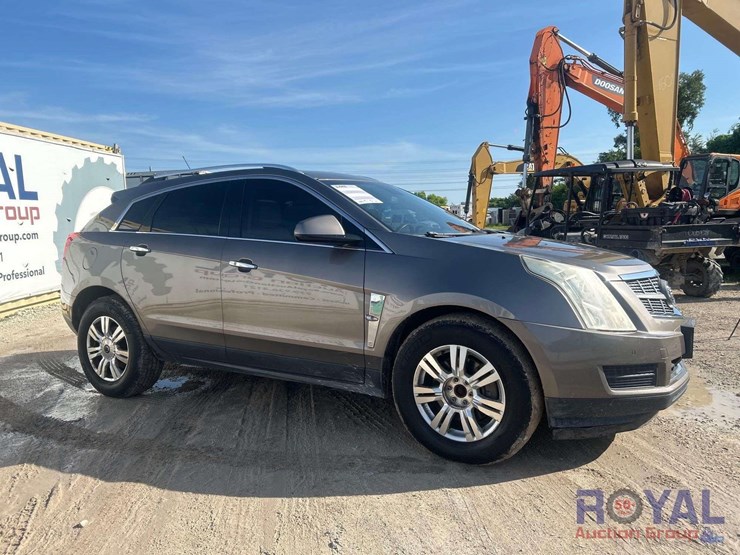 2011-cadillac-srx-image-2
