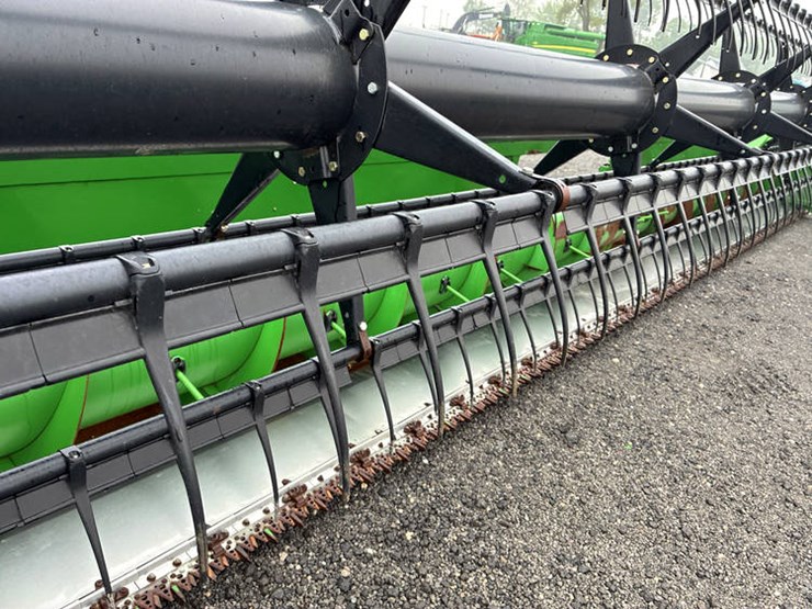 2013-john-deere-635f-image-10