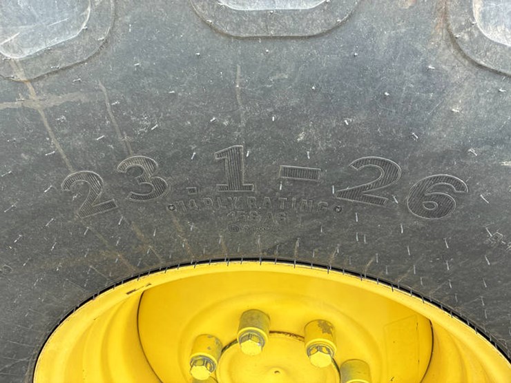 2014-john-deere-s680-image-43