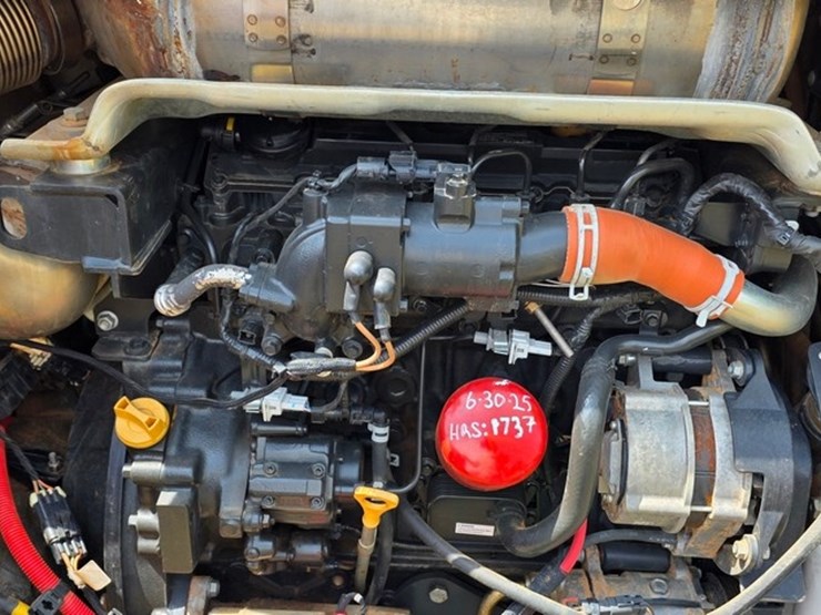 2022-bobcat-t770-image-44