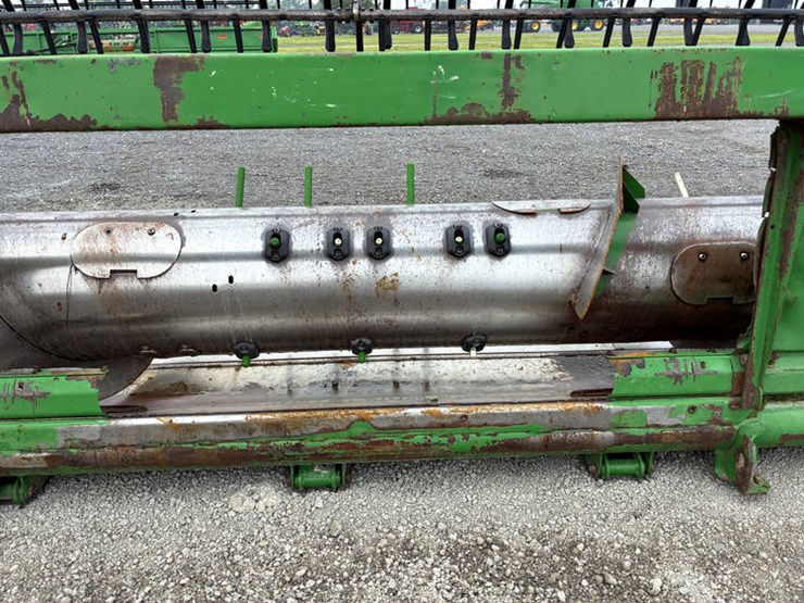 2004-john-deere-635f-image-12