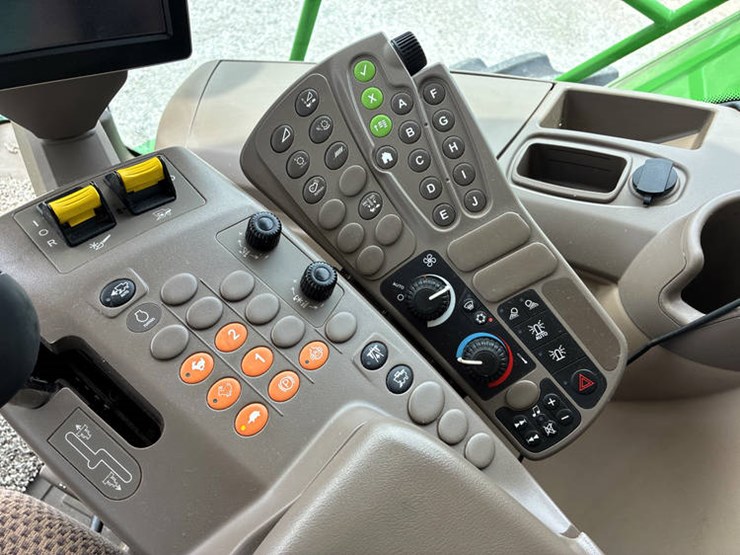 2017-john-deere-s680-image-119