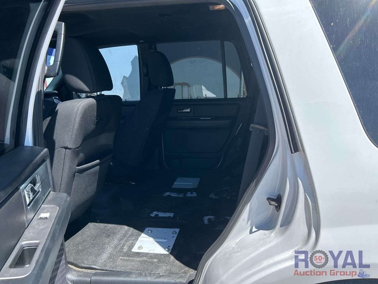 2017-ford-expedition-image-17