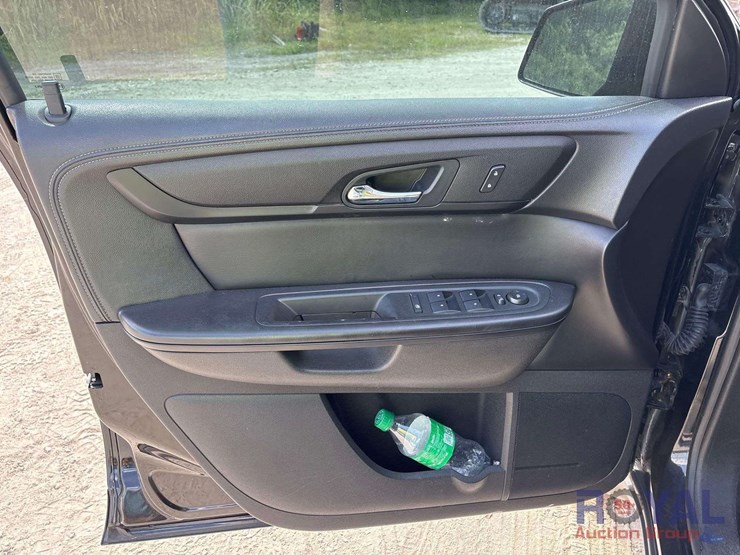 2016-chevrolet-traverse-image-10