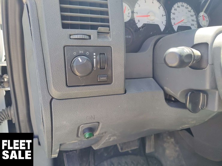 2008-dodge-ram-1500-image-13