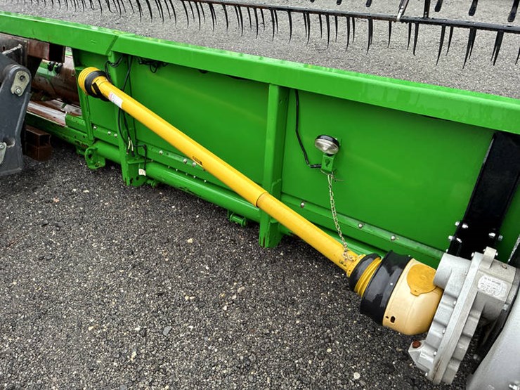2013-john-deere-635f-image-12