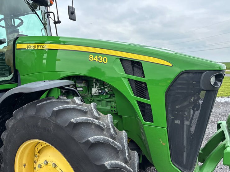 2009-john-deere-8430-image-10
