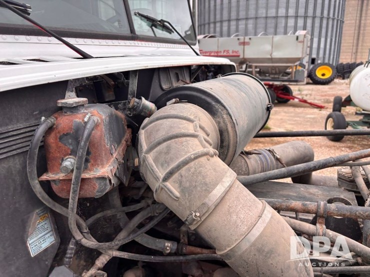 2000-freightliner-truck-(gp11021,-unit-398)-image-66