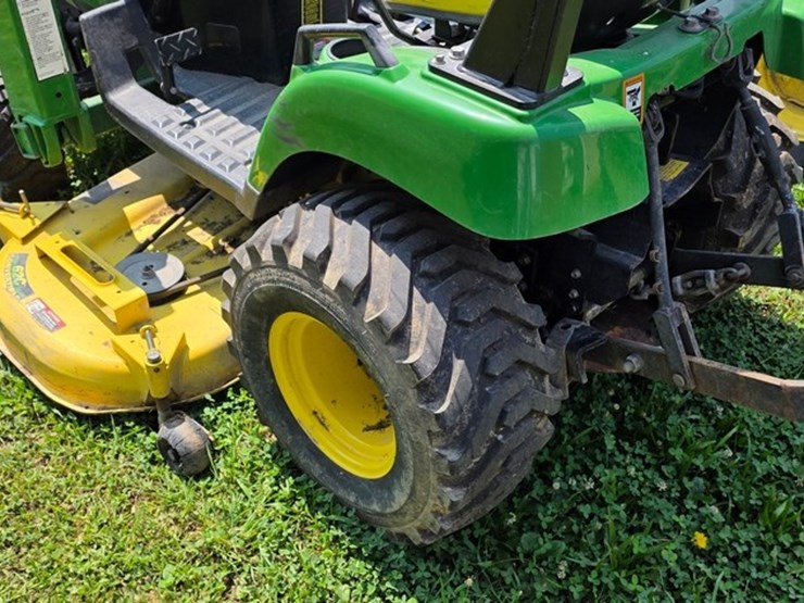 john-deere-2210-image-17
