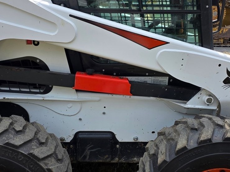 2020-bobcat-s850-image-12