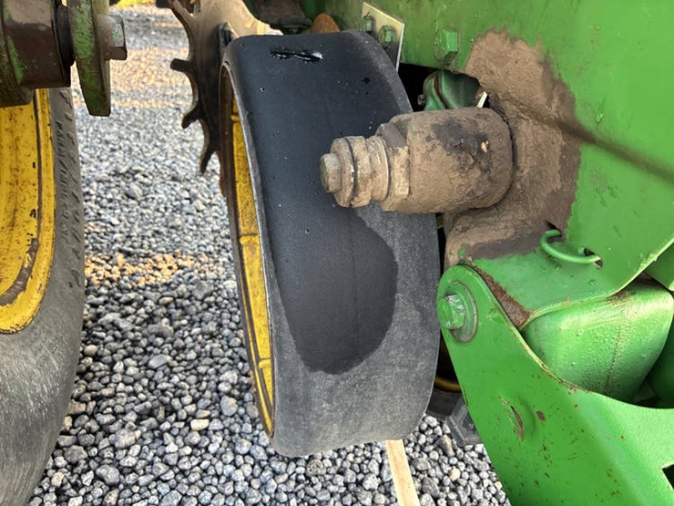 john-deere-7000-image-24