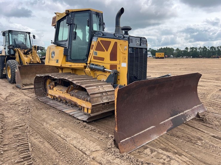 2020-deere-700k-lgp-image-6