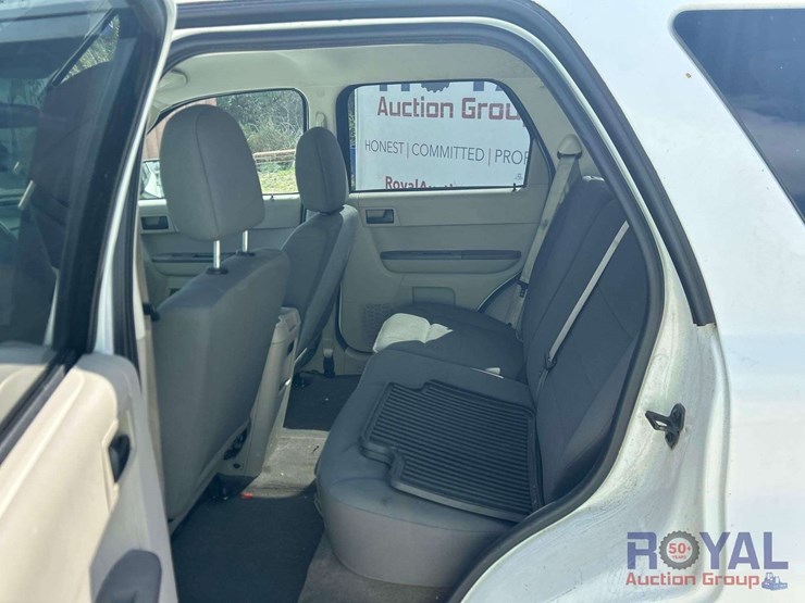 2012-ford-escape-xls-image-18