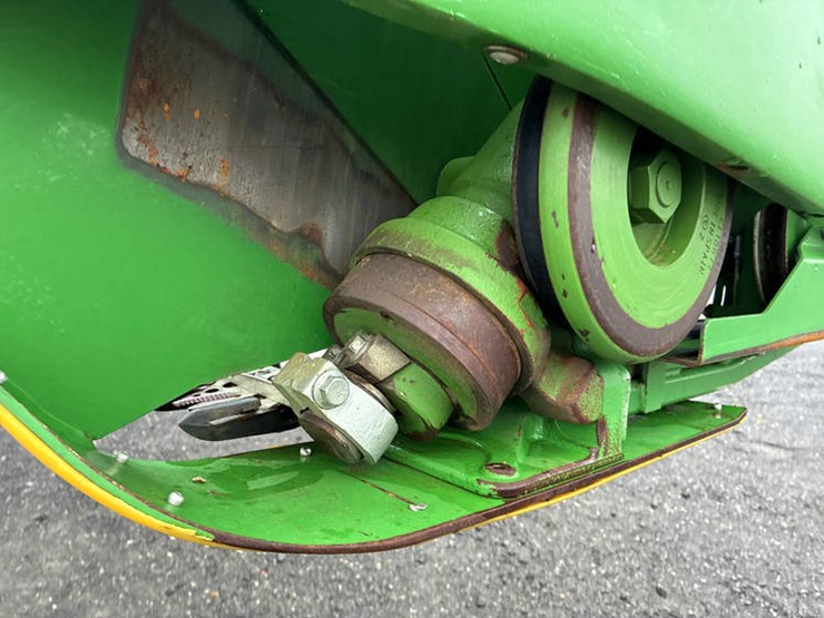 2013-john-deere-635f-image-37