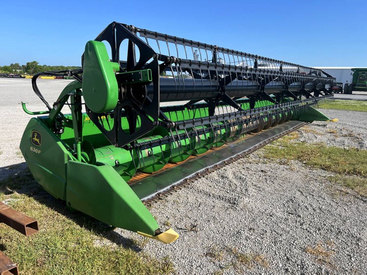 2010-john-deere-630f-image-12