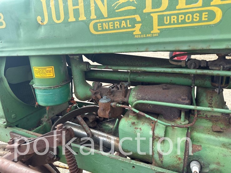 john-deere-b-image-4