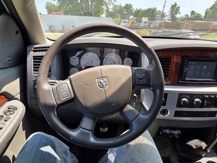2006-dodge-ram-3500-image-69
