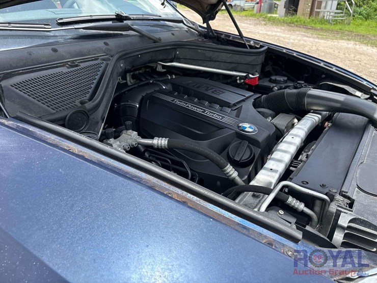 2011-bmw-x5-image-13
