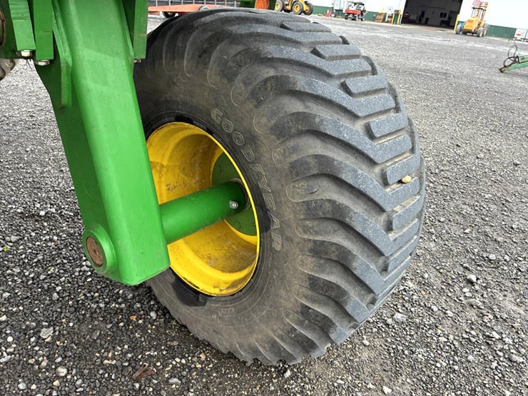 2020-john-deere-2680h-image-47
