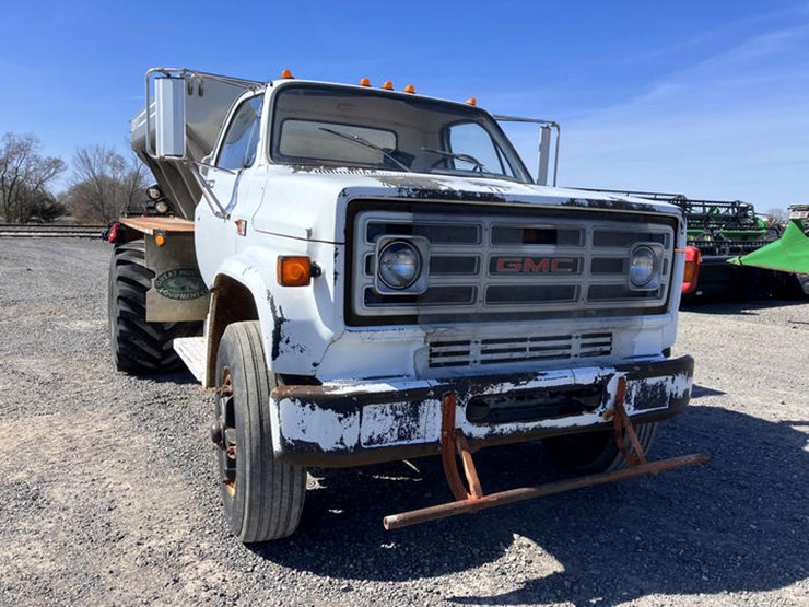 #111477-•-1988-gmc-lime-truck-#v532251-image-6