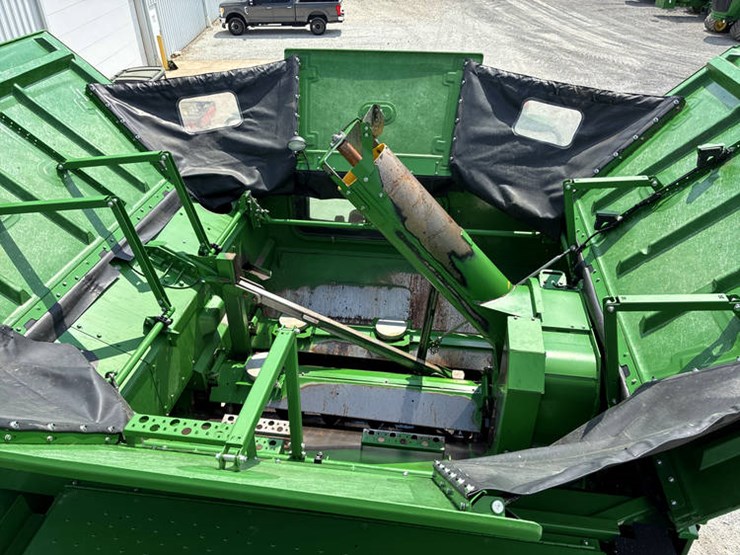 2015-john-deere-s680-image-98