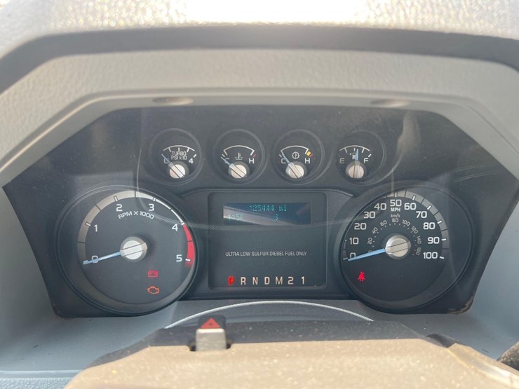 2016-ford-f350-image-30