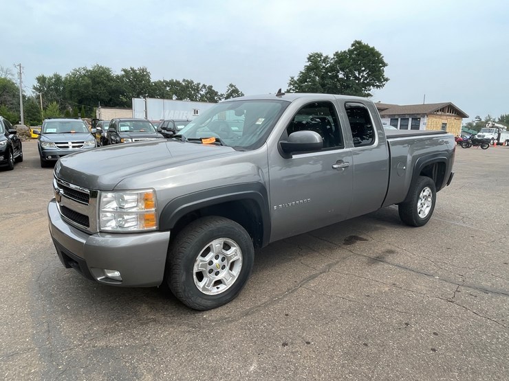 2007-chevrolet-silverado-1500-image-1