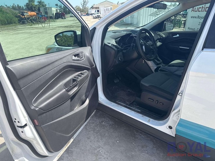 2016-ford-escape-image-11
