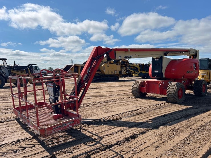 2000-jlg-800a-image-3