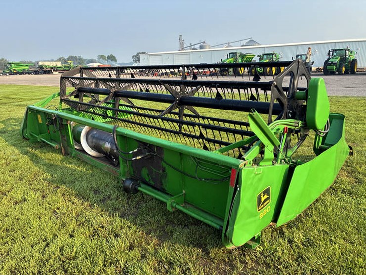 john-deere-920-image-12