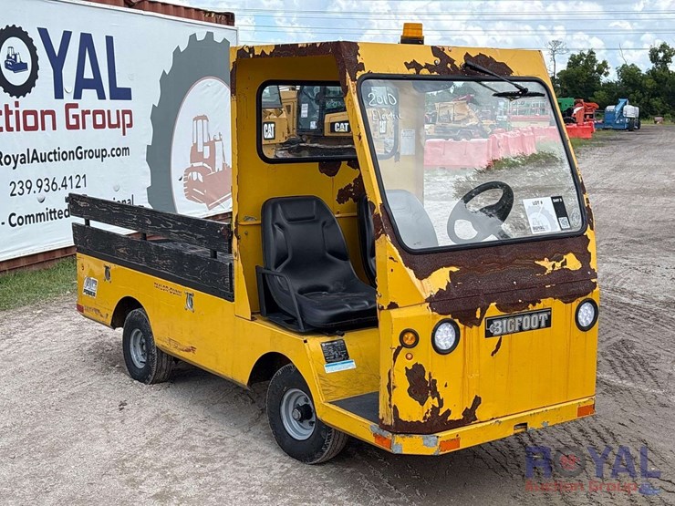 2018-taylor-dunn-bigfoot-b5-440-36-electric-utility-cart-image-2