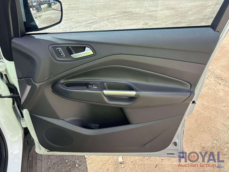 2016-ford-escape-se-image-25