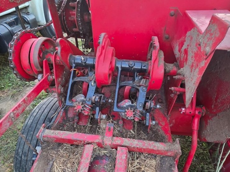 new-holland-276-image-20
