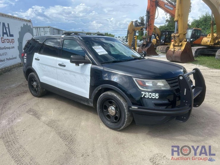 2017-ford-explorer-image-2