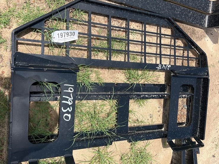 unused-future-skid-steer-pallet-forks-image-3