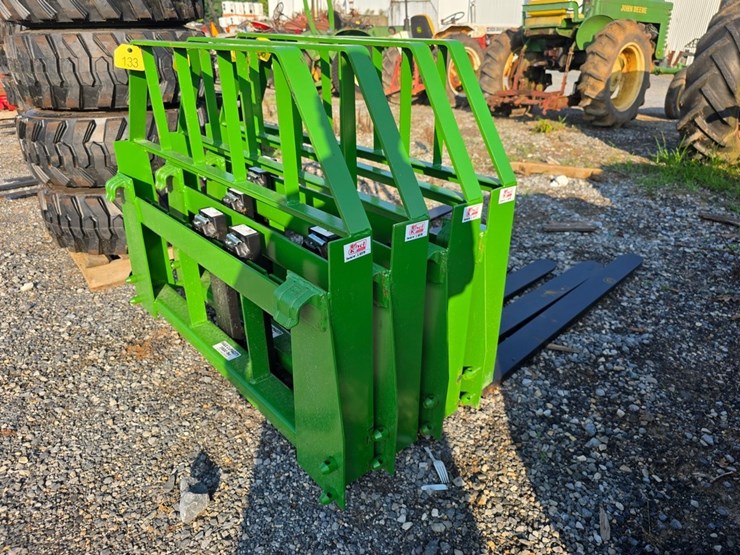 new-john-deere-3500-lb.-kivel-pallet-forks-image-1