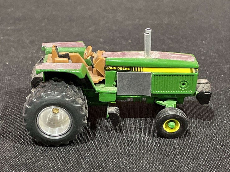 john-deere-64-image-7