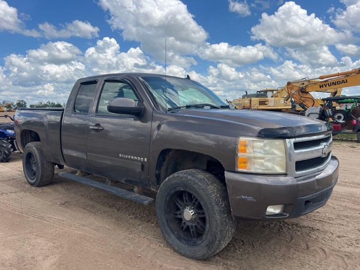 2008-chevrolet-silverado-image-6
