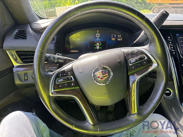 2015-cadillac-escalade-esv-platinum-image-8