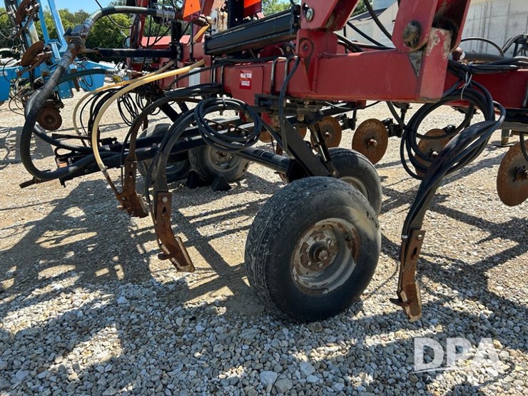 case-ih-5300-image-12