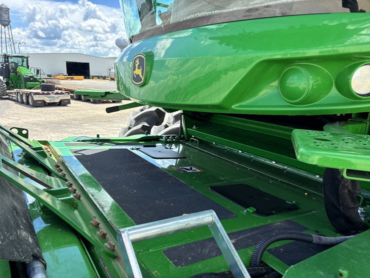 2023-john-deere-s780-image-14