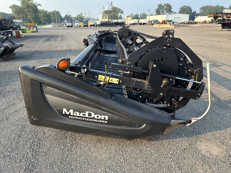 2015-mac-don-fd75-image-1