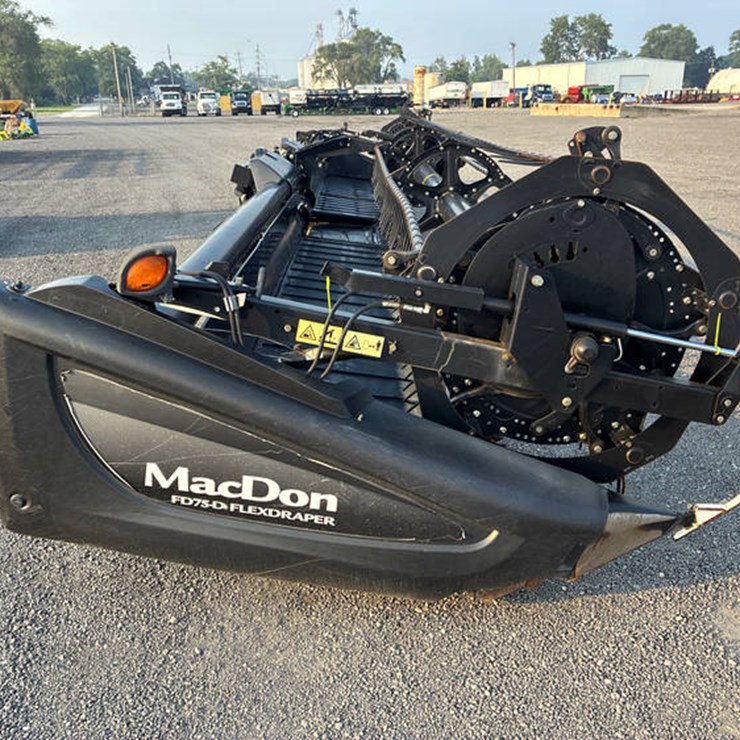 2015 MAC DON FD75