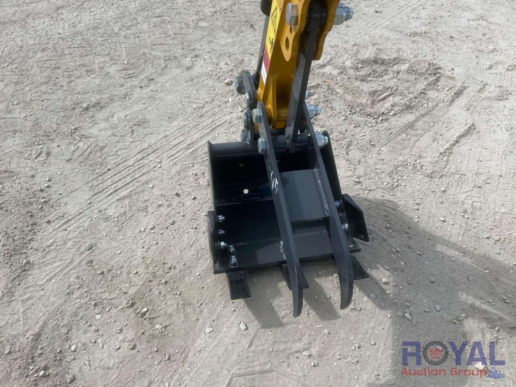 unused-2025-cfg-industry-mx12rx-mini-excavator-image-9