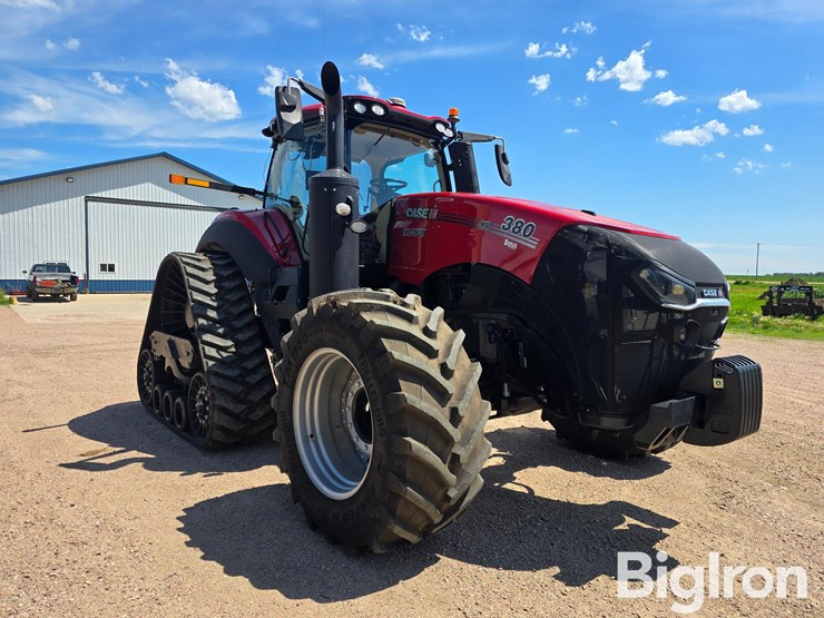 2021-case-ih-magnum-380-rowtrac-image-3