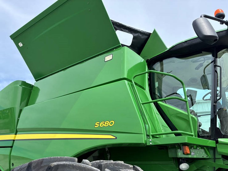 2017-john-deere-s680-image-24