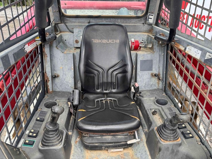 takeuchi-tl12v2-image-17